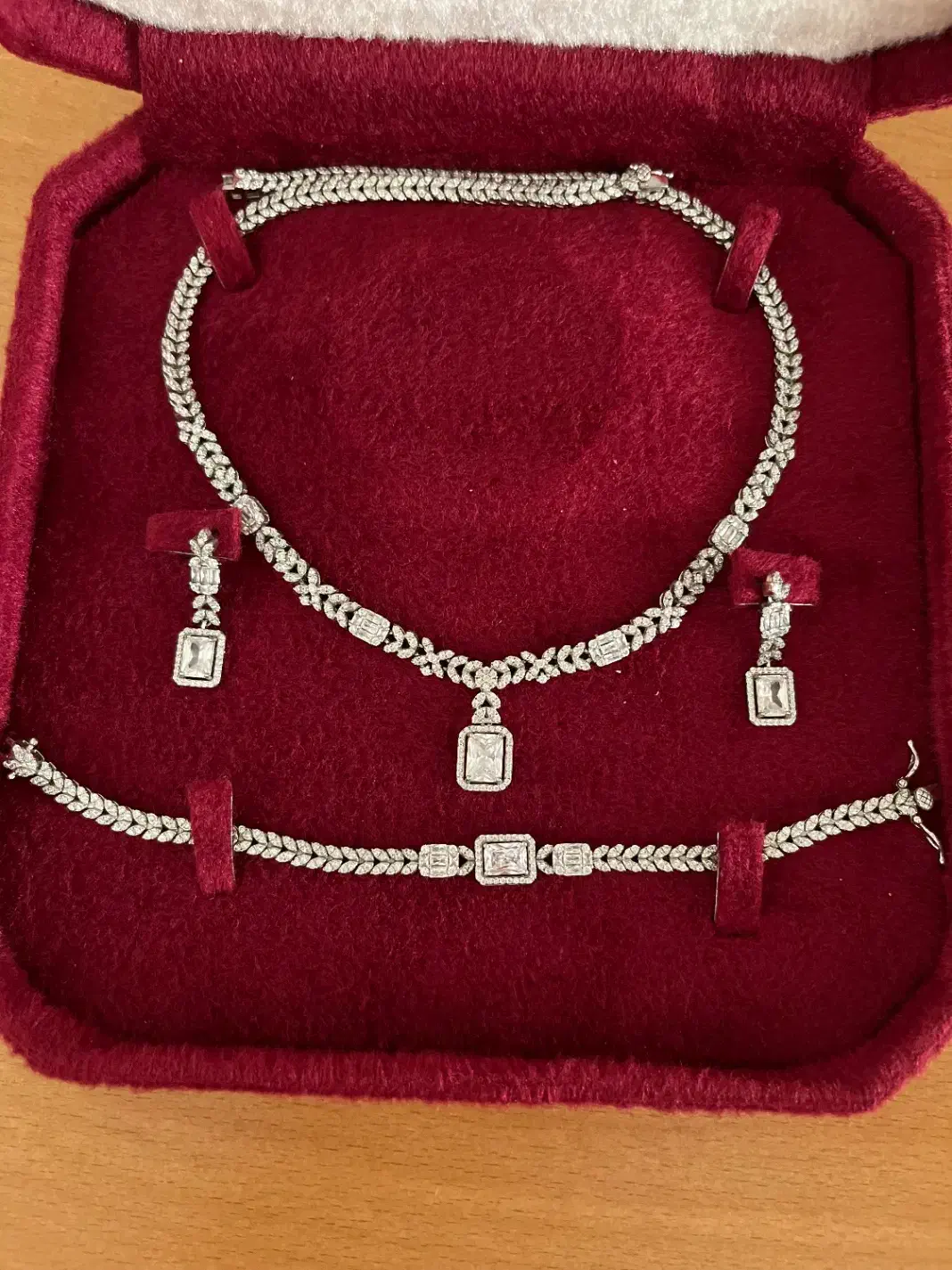 سرویس نقره طرح جدید|جواهرات|کرج, کوی مدرس|دیوار