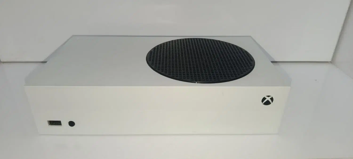 Xbox series s در حد خیلی نو|کنسول، بازی ویدئویی و آنلاین|ارومیه, |دیوار
