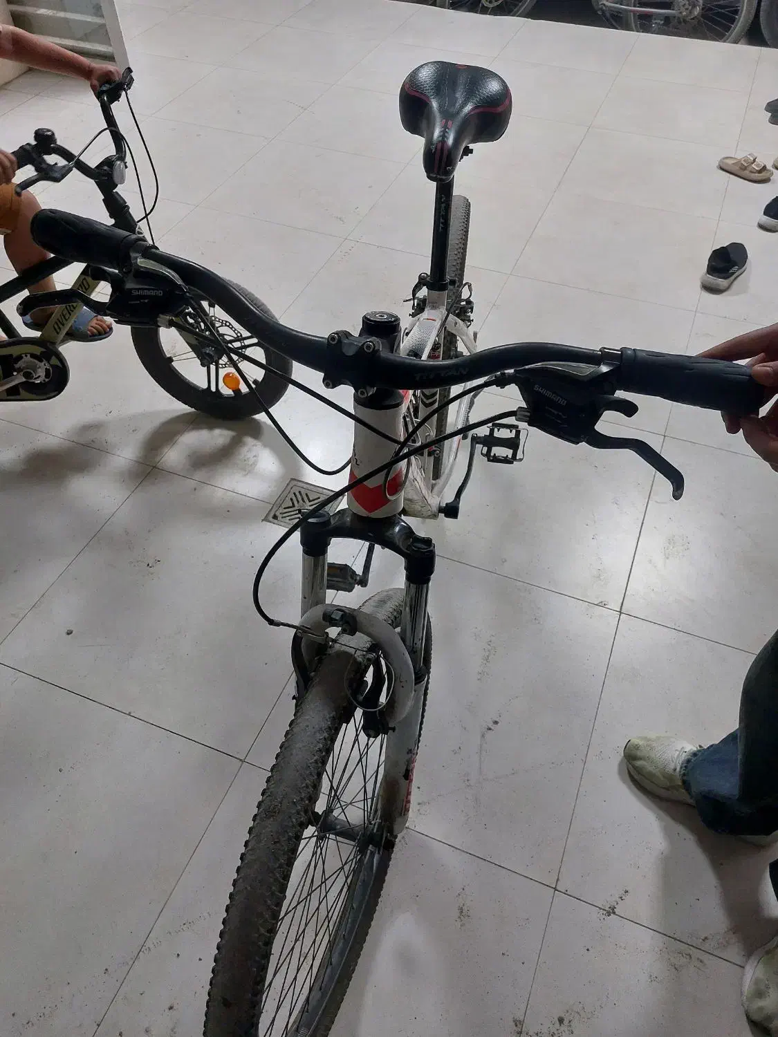 دوچرخه 26 تی تان|دوچرخه، اسکیت، اسکوتر|چوبر, |دیوار