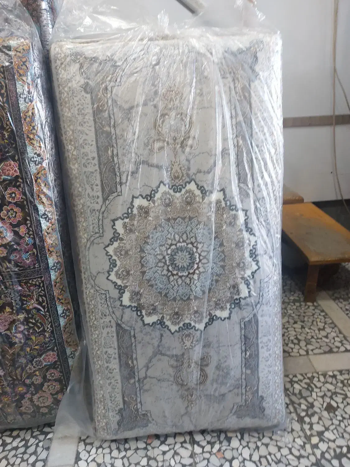 پشتی|پشتی|ساری, |دیوار