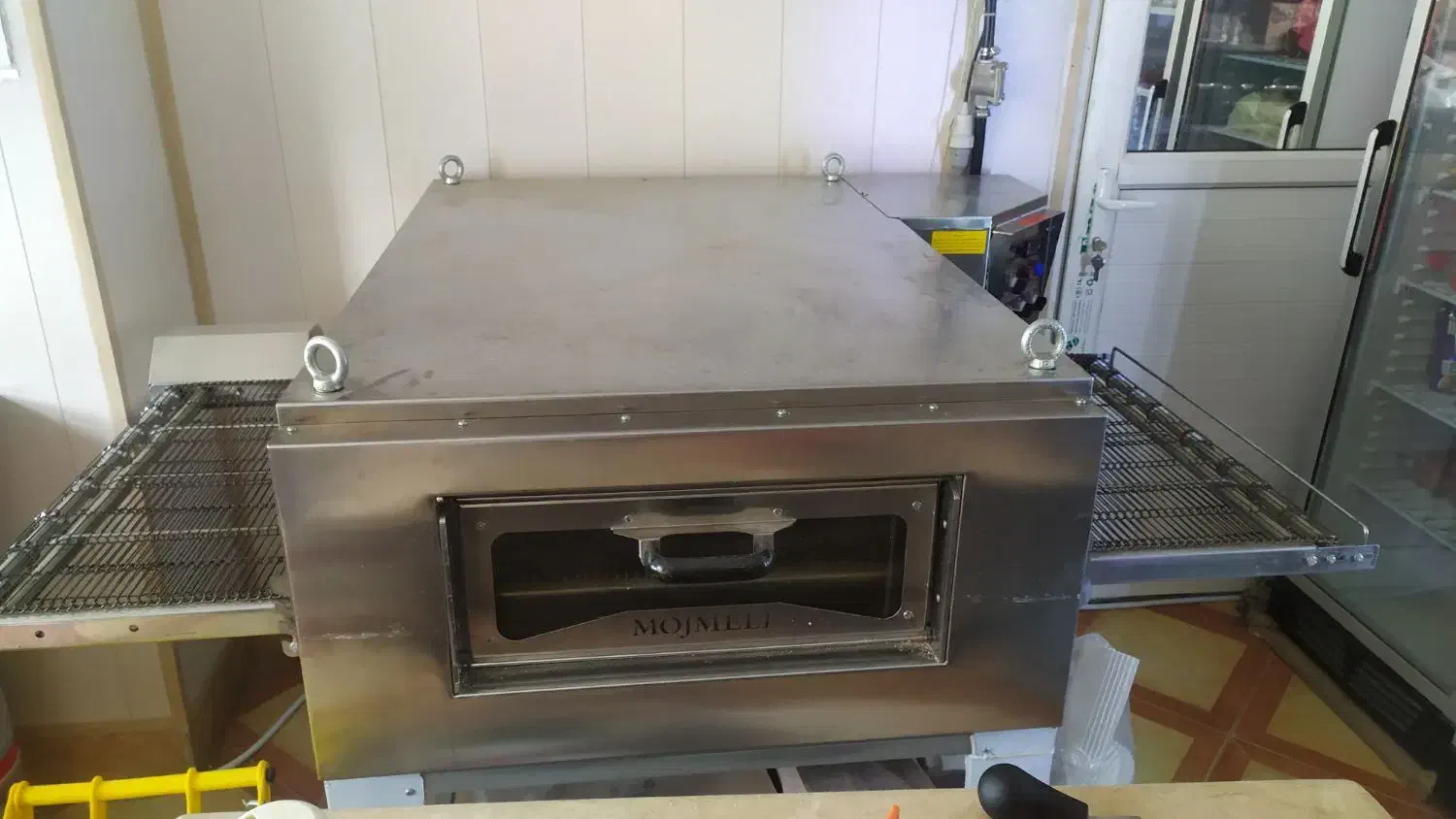 فر پیتزا|کافی‌شاپ و رستوران|قم, بیست متری ولیعصر|دیوار