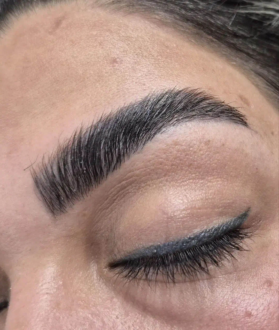 لیفت ابرو|خدمات آرایشگری و زیبایی|دلیجان, |دیوار