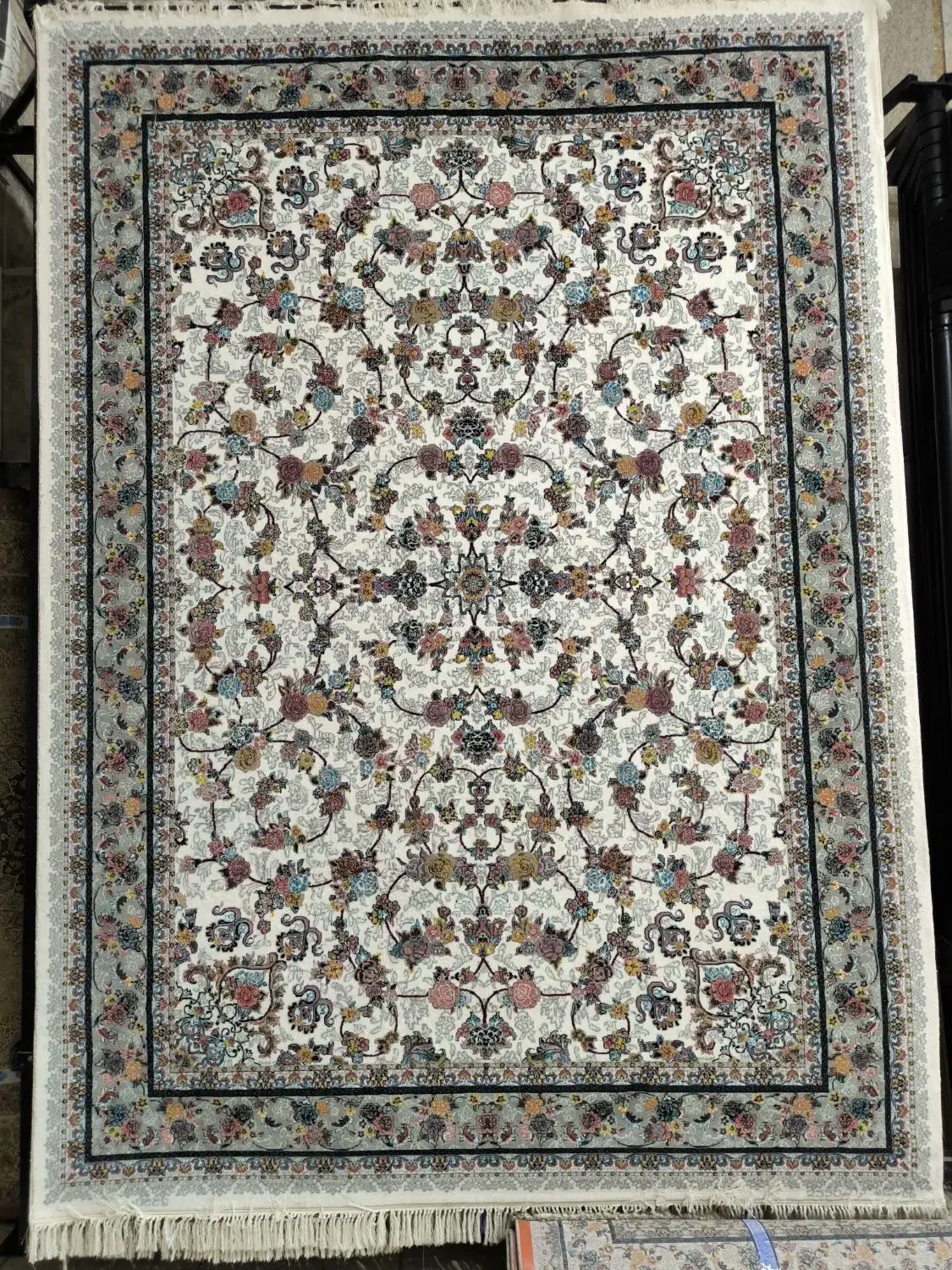 انواع فرش ۷۰۰ شانه نخی سنگین به تعداد بالا|فرش|قدس, معادن شن و ماسه|دیوار