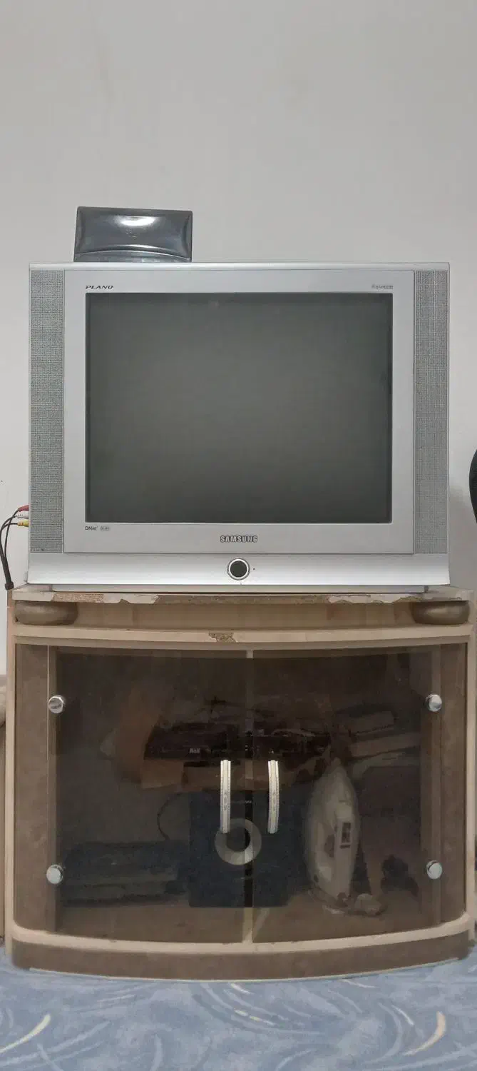 تلویزیون|تلویزیون و پروژکتور|ایلام, |دیوار