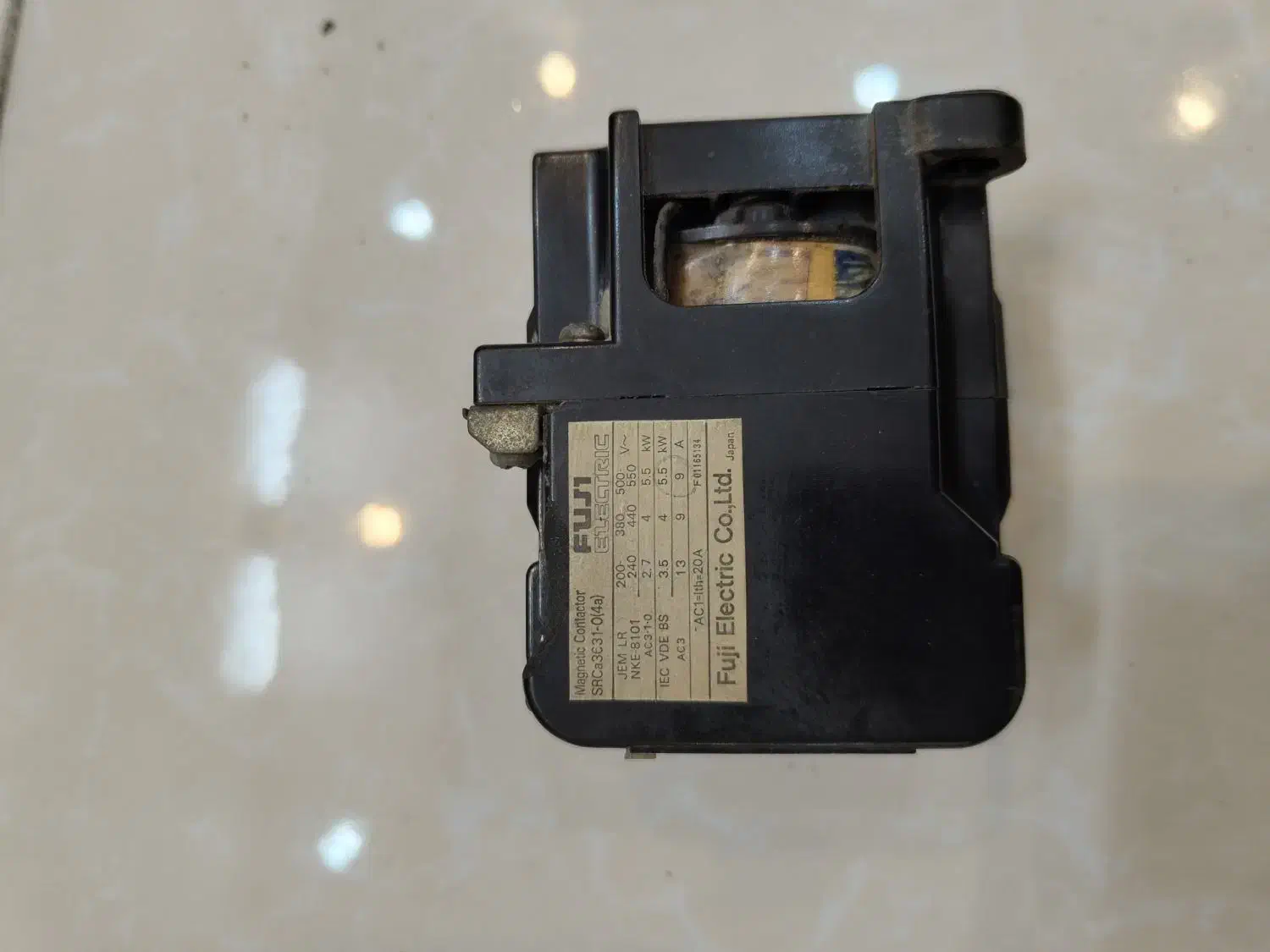 کنتاکتور ۴۰ و ۲۰ امپر|ابزارآلات|ساوه, |دیوار