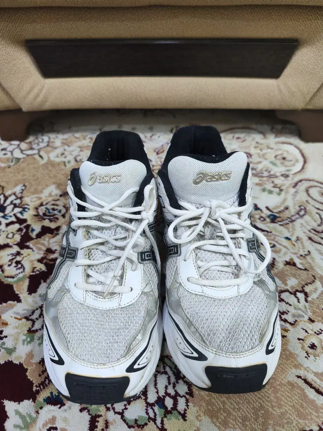 کتونی آسیکس GEL سفید چرم و توری سایز 44|کیف، کفش، کمربند|رشت, باهنر|دیوار