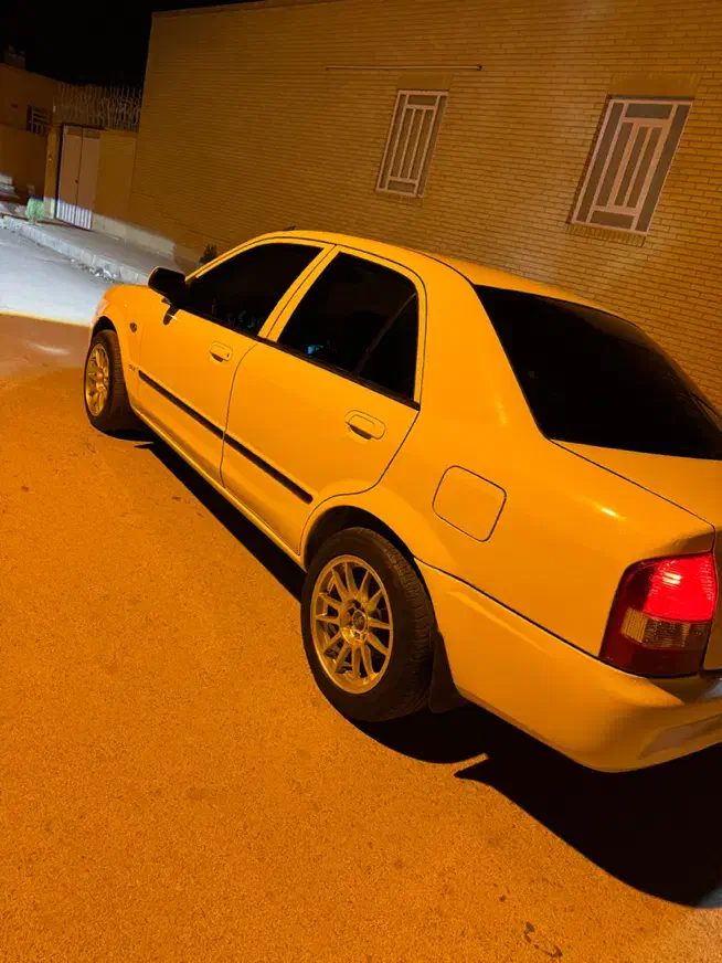 مزدا ۳۲۳|خودرو سواری و وانت|یزد, |دیوار