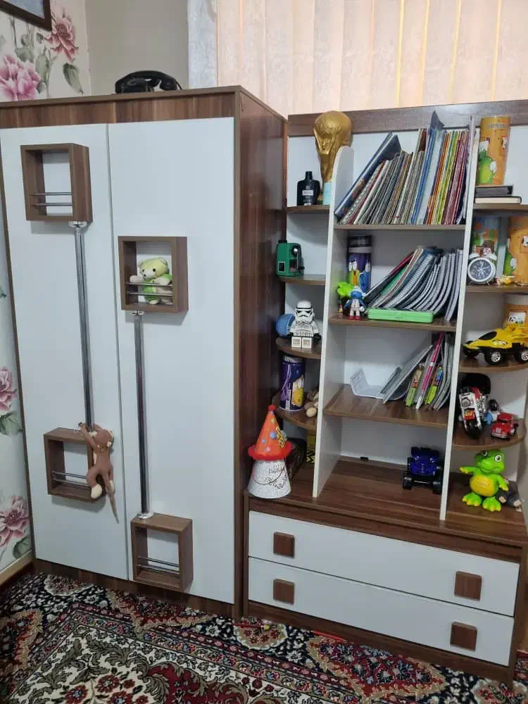 تخت و کمد کودک و نوجوان همراه تشک|تخت و سرویس خواب|شاهینشهر, شهرک گلدیس|دیوار