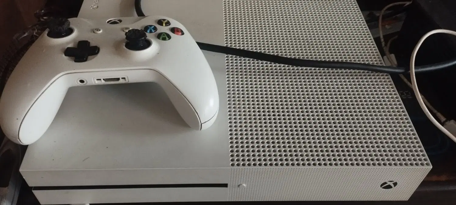 Xbox one s|کنسول، بازی ویدئویی و آنلاین|ساری, |دیوار