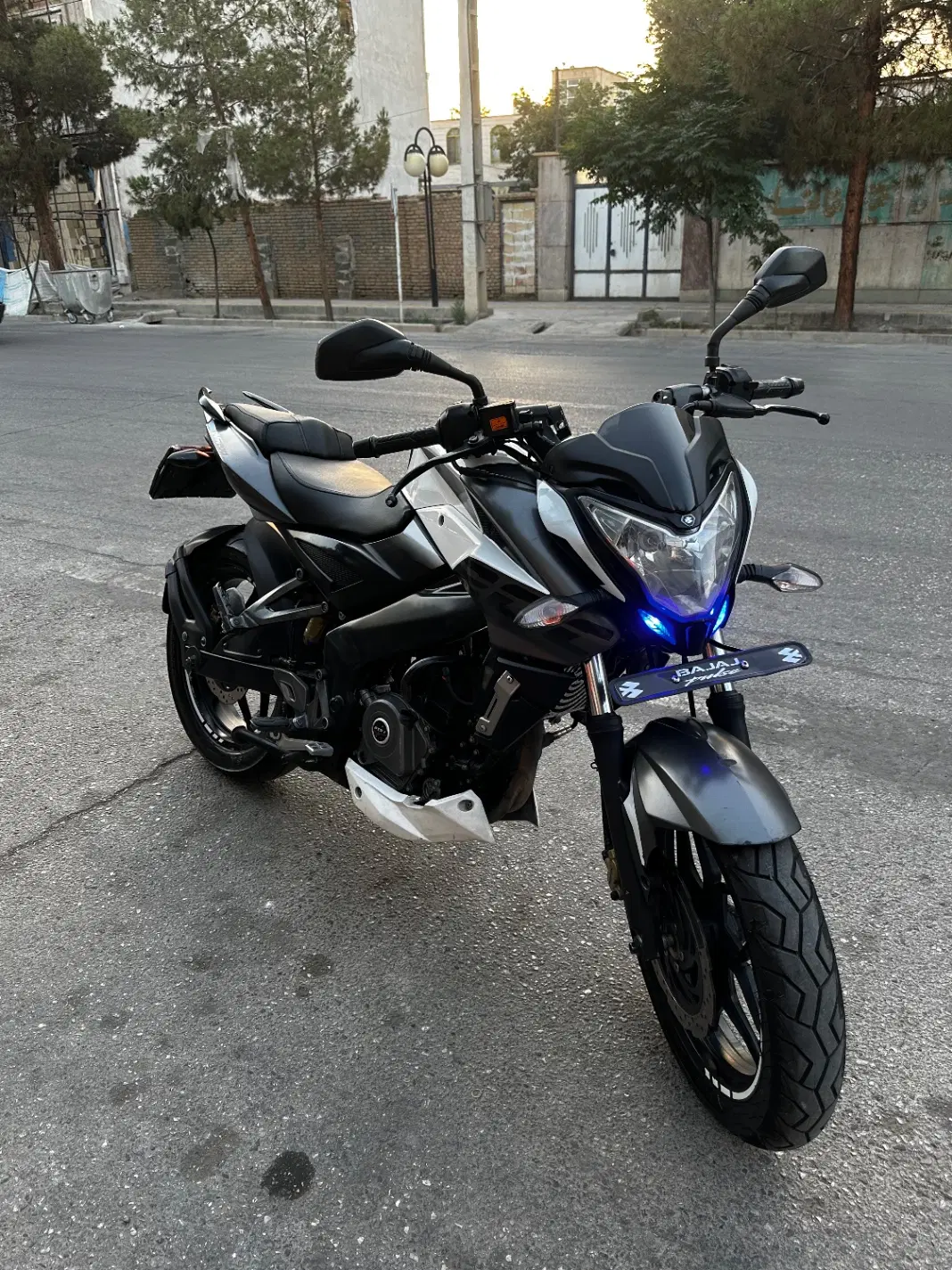 NS 200|موتورسیکلت|تهران, بریانک|دیوار