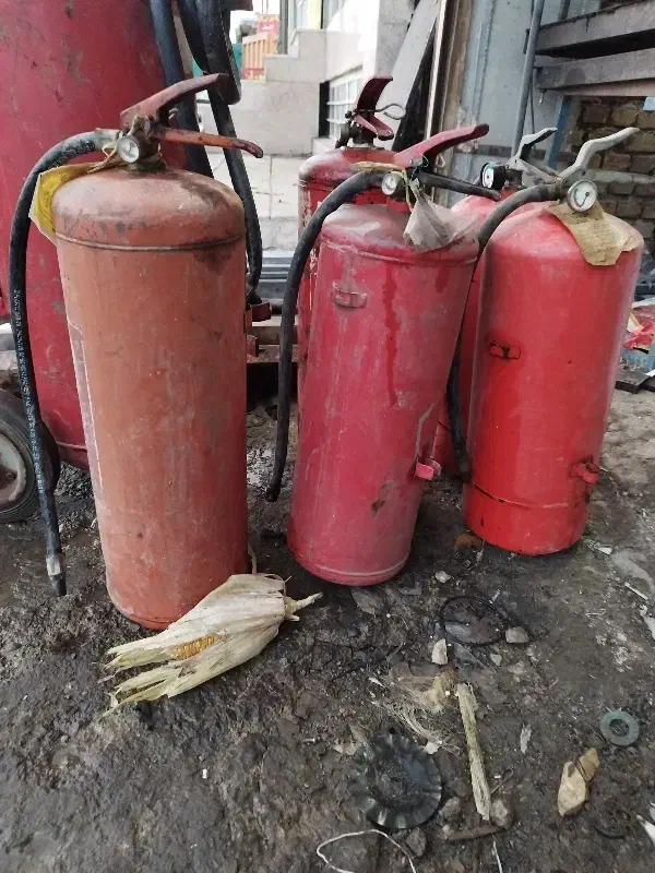 1عدد کپسول آتشنشانی 50کیلوی 5عدد 10کیلوی|ابزارآلات|صفادشت, |دیوار