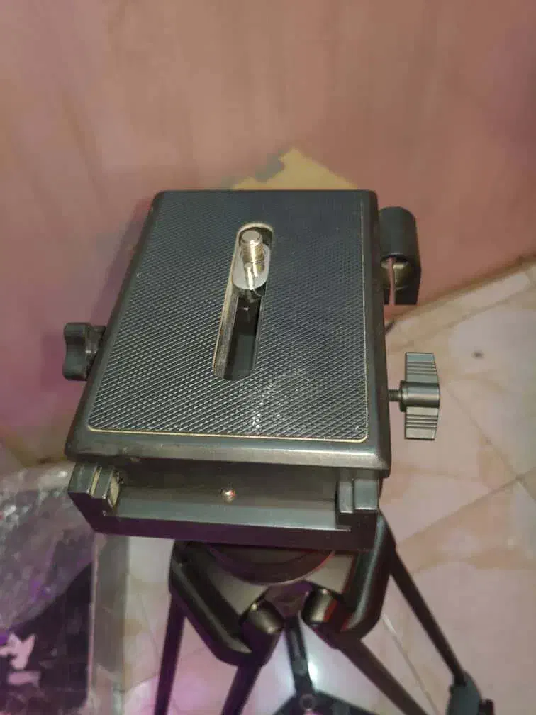 سه پایه سنگین|دوربین عکاسی و فیلمبرداری|اردبیل, |دیوار