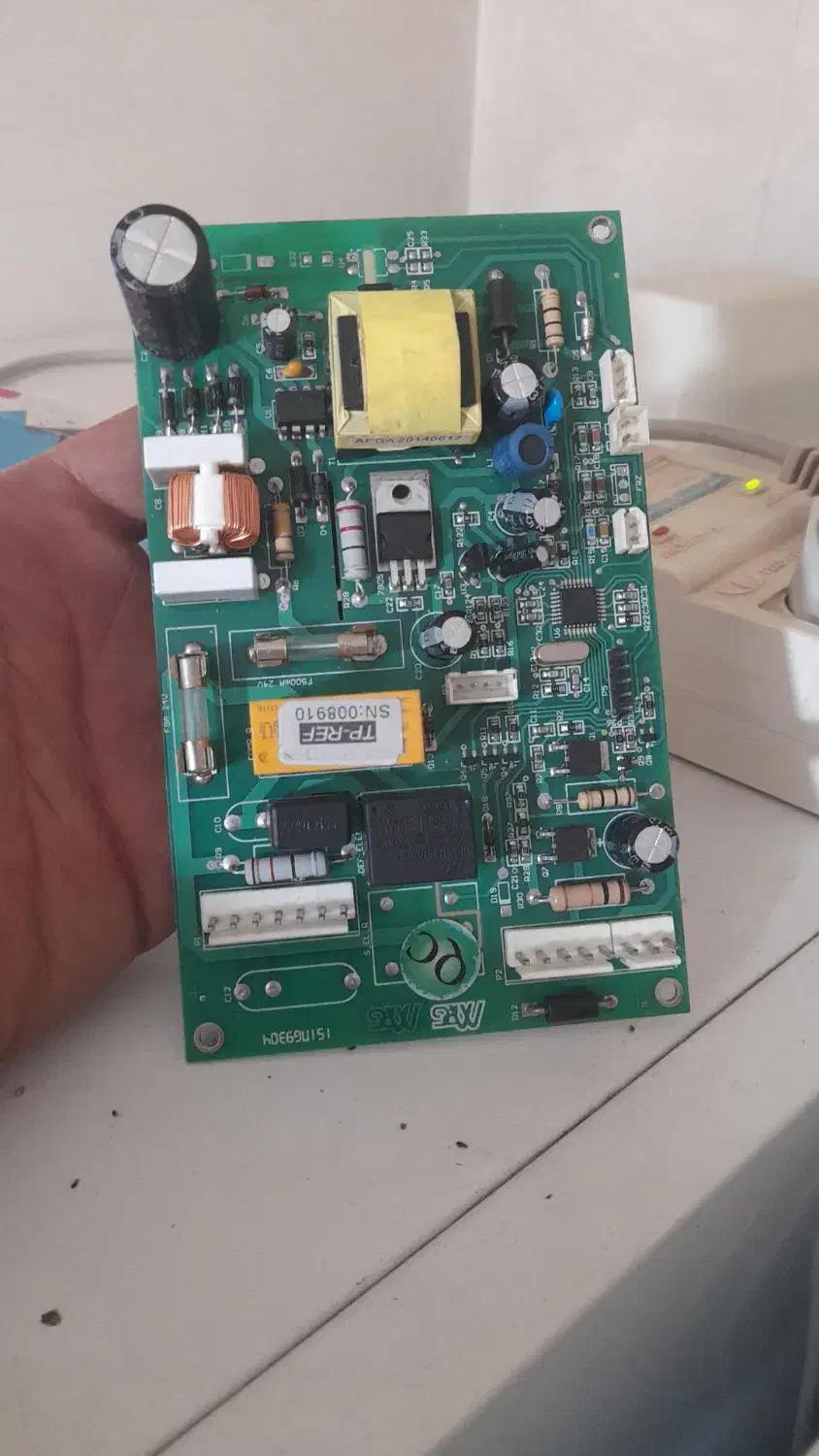 تعمیر انواع یخچال فریزریخچال بستنی یخچال صنعتی در|خدمات پیشه و مهارت|دورود, |دیوار