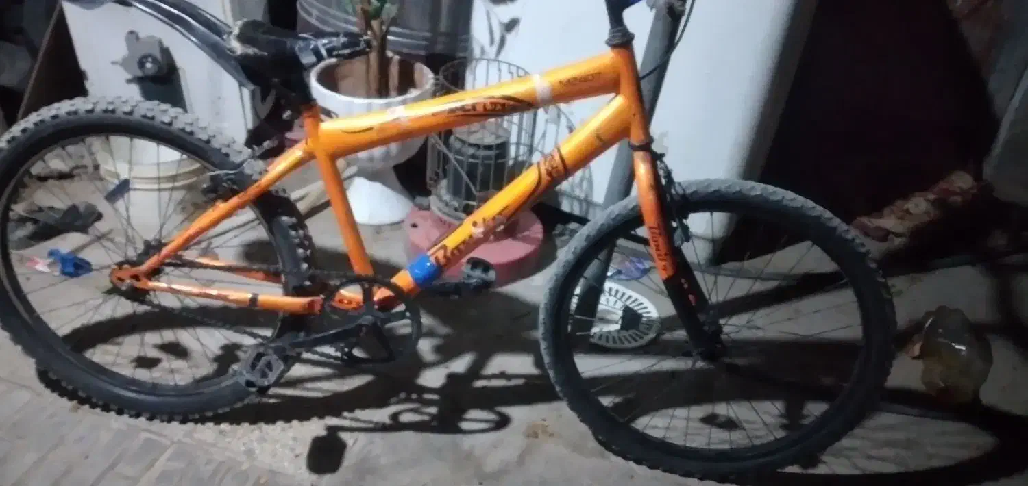 دوچرخه ۲۶|دوچرخه، اسکیت، اسکوتر|جبالبارز, |دیوار