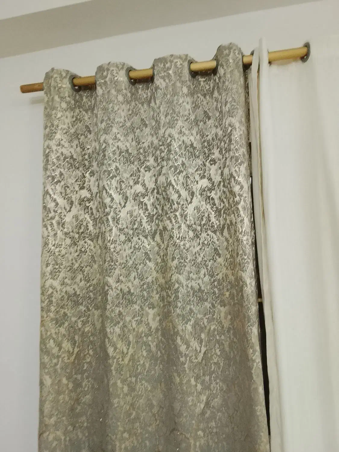 پرده پانچ|پرده، رانر، رومیزی|رشت, کوی حسینی|دیوار