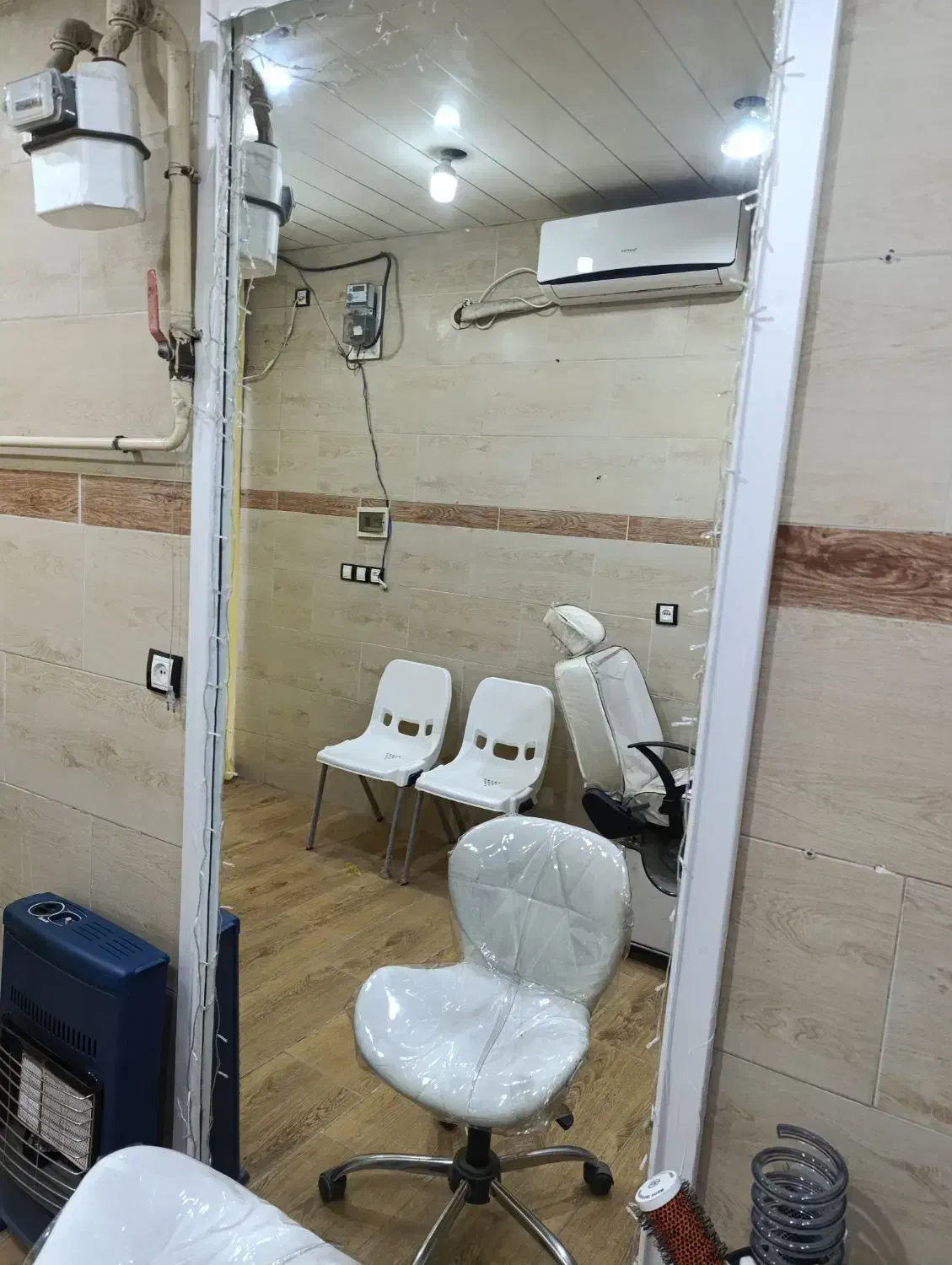 آیینه قدی|آینه|رشت, کوی حسینی|دیوار