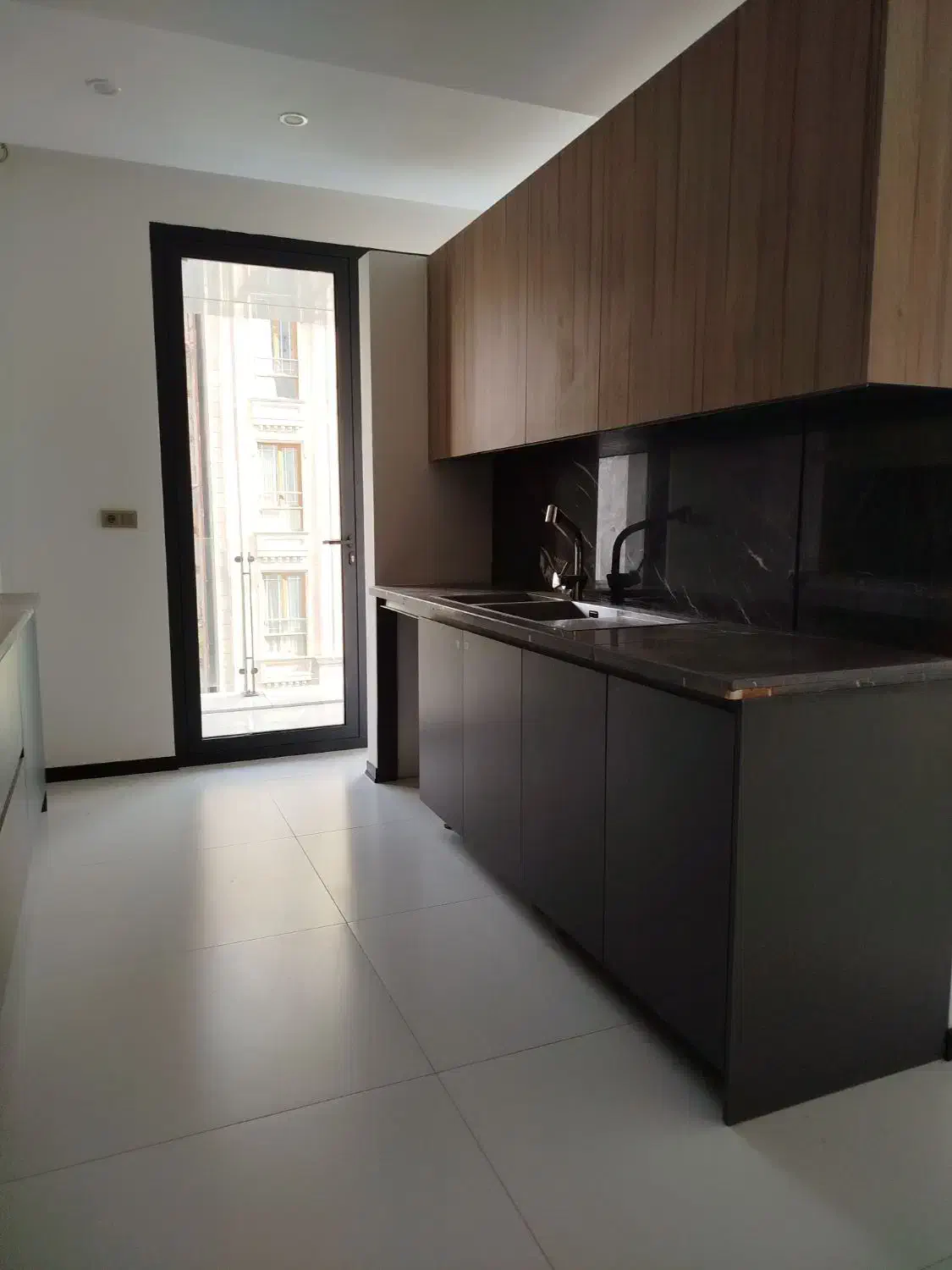 ۱۳۵ متر ۲ پارکینگ مشاعات کامل/۲ ساله کلید نخورده|فروش آپارتمان|تهران, زعفرانیه|دیوار