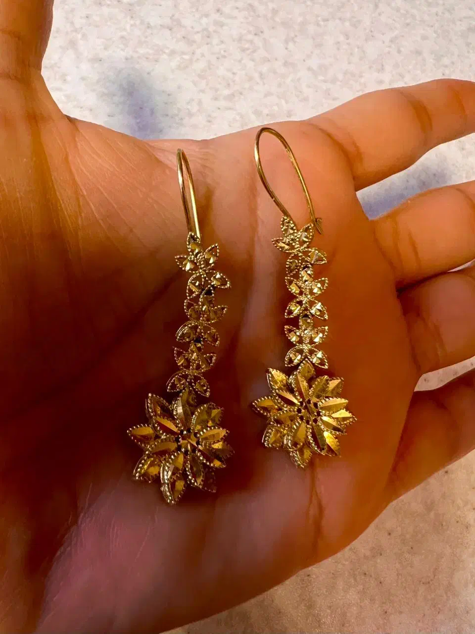 گوشواره طلا نو تقریبا ۷ گرمو ۸۰۰ سوت|جواهرات|تهران, نعمت‌آباد|دیوار