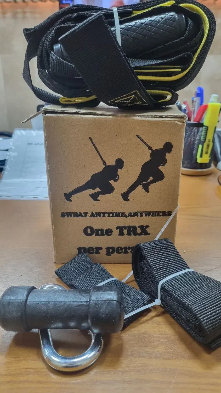 بند تی آر ایکس کاملا نو و آکبند داخل کارتون|تجهیزات ورزشی|تهران, کیانشهر|دیوار