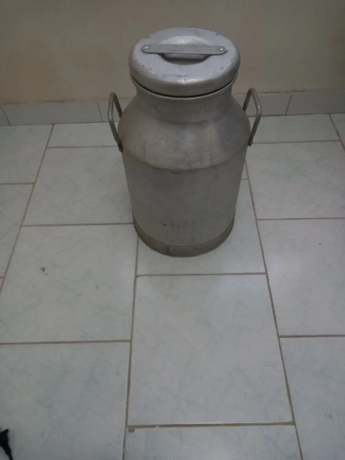 دبه شیر|ظروف نگهدارنده، پلاستیکی، یکبارمصرف|لاهیجان, طالقانی|دیوار