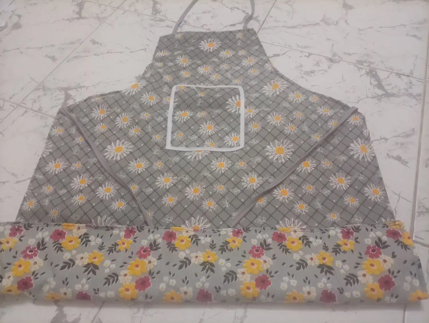 دستگیره و دمکنی|سفره، حوله، دستمال آشپزخانه|شاهین‌شهر, شهرک ردانی پور|دیوار