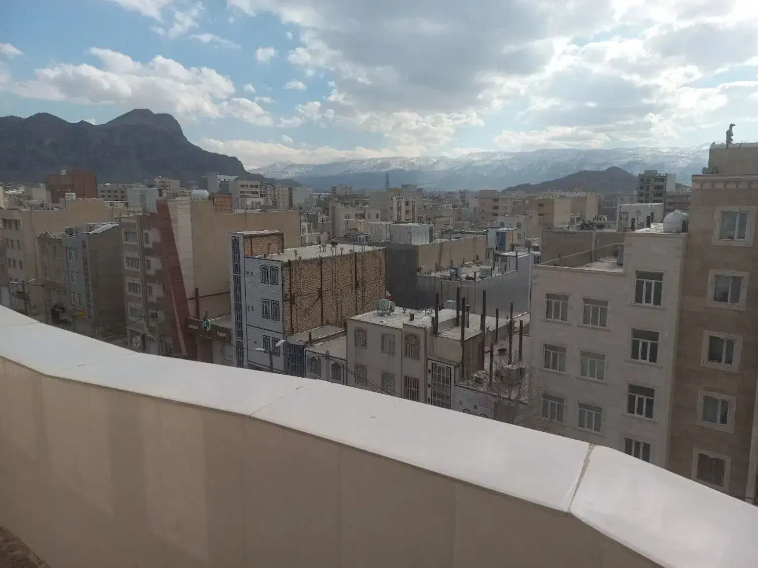 تک واحدی پرنور در تمدن|فروش آپارتمان|خرم‌آباد, |دیوار