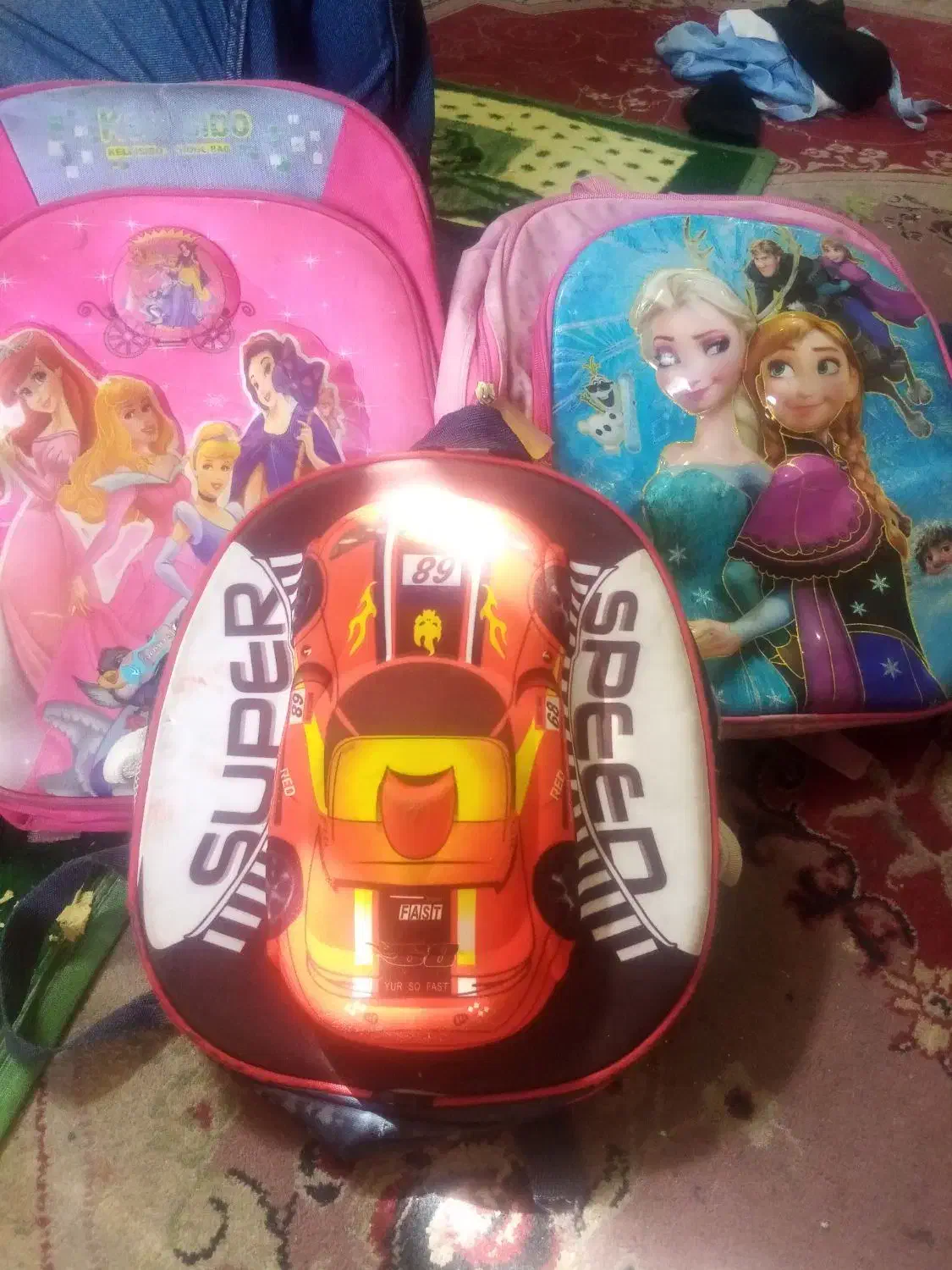 کیف مدرسه درحد|کیف، کفش، کمربند|سبزوار, بیهق شرقی|دیوار