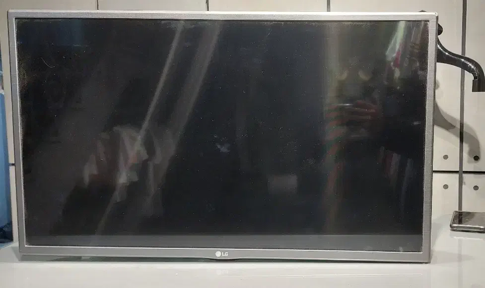 تلوزیون ۳۲اینچ LG|تلویزیون و پروژکتور|رشت, دیلمان|دیوار