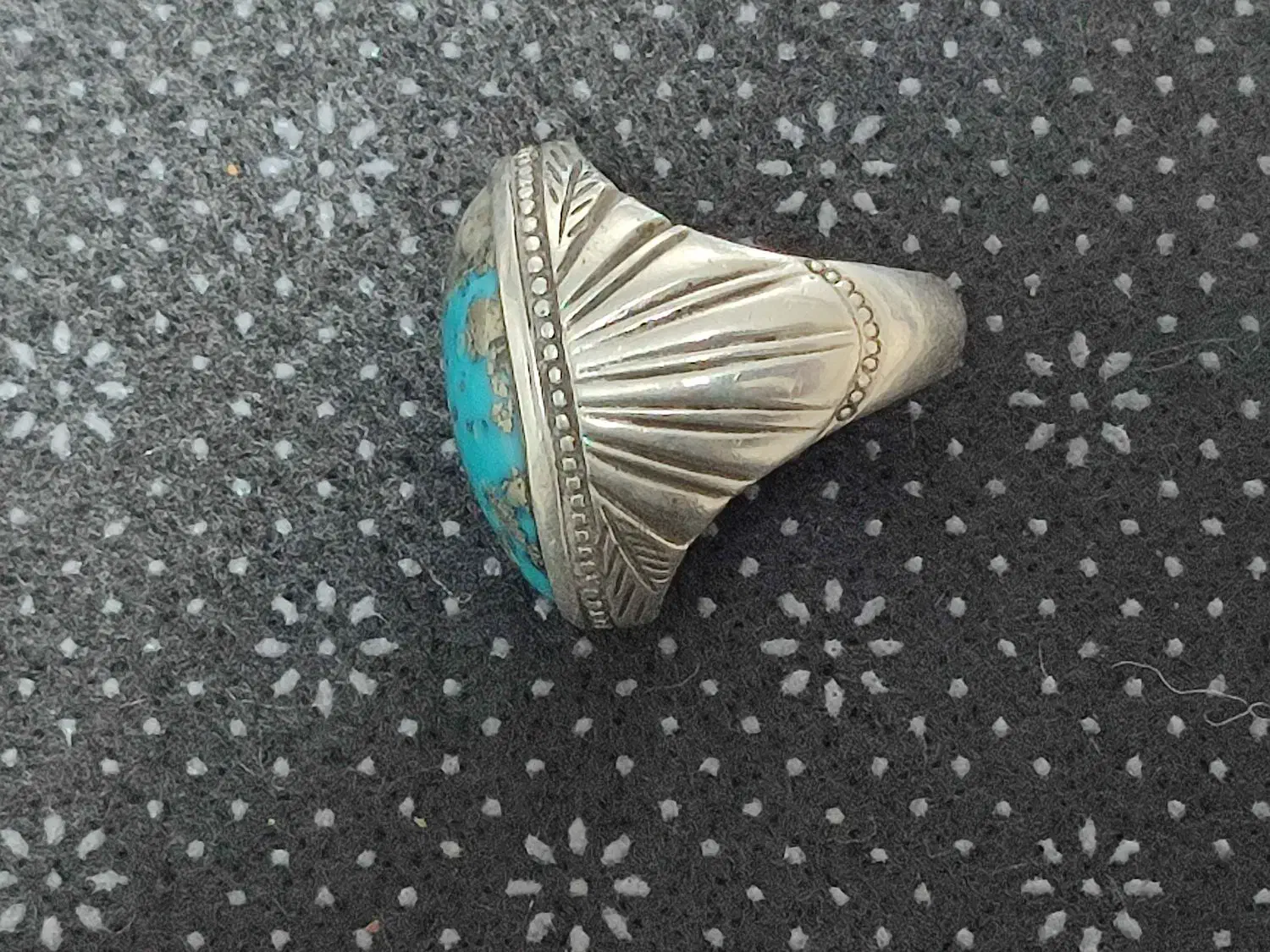 انگشتر نقره|جواهرات|پرند, فاز ۶|دیوار