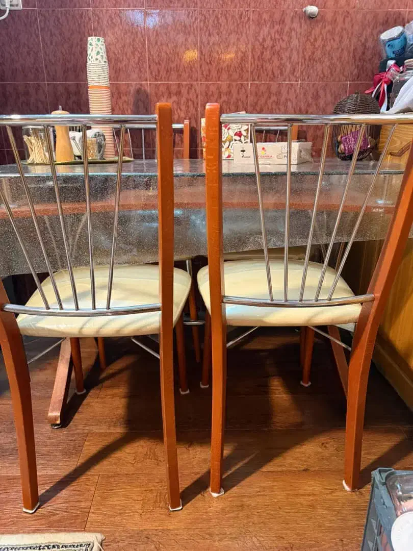 فروش وسایل منزل بعلت مهاجرت|میز و صندلی غذاخوری|شیراز, قدوسی شرقی|دیوار