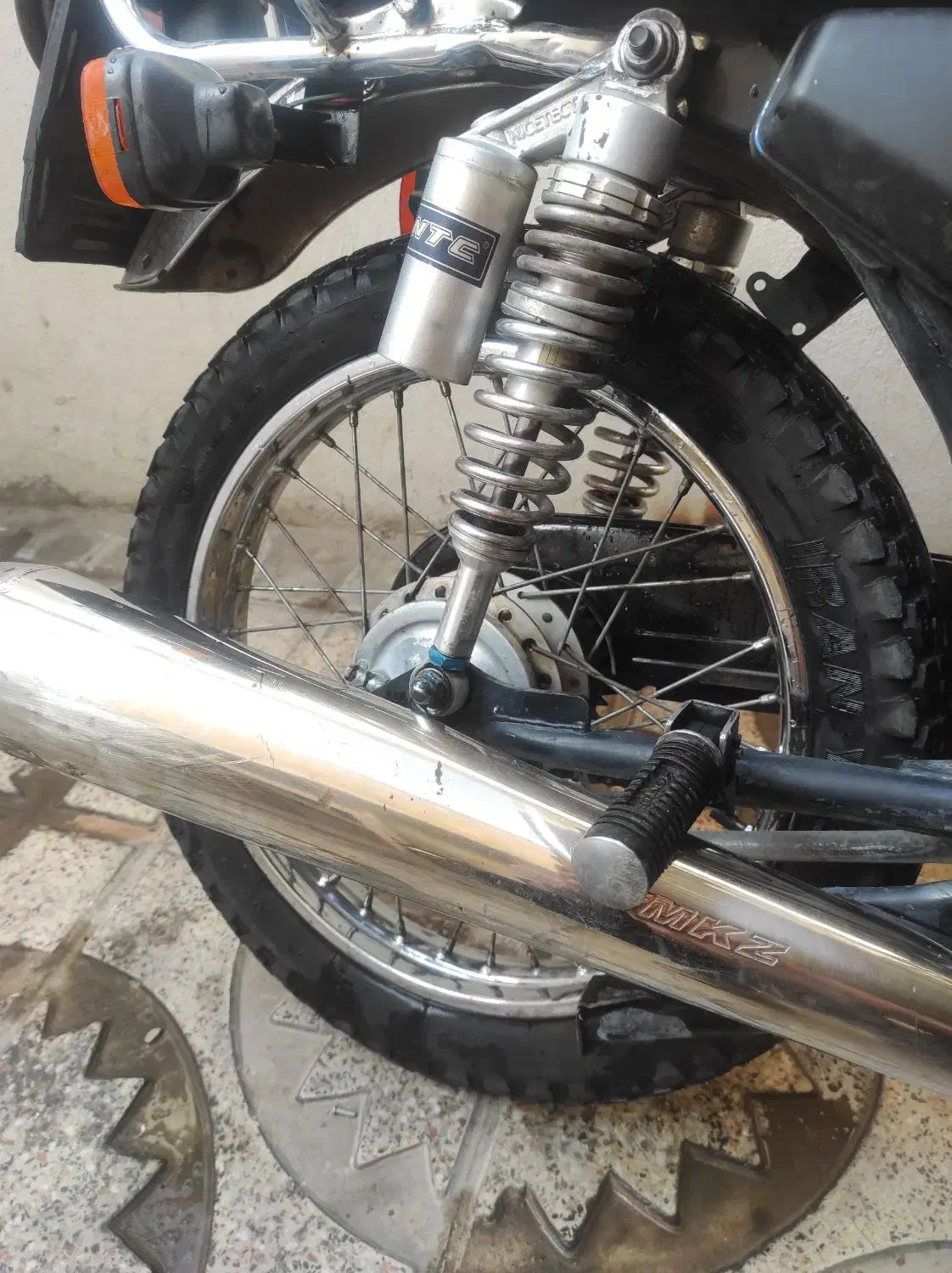 موتور|موتورسیکلت|هرسین, |دیوار