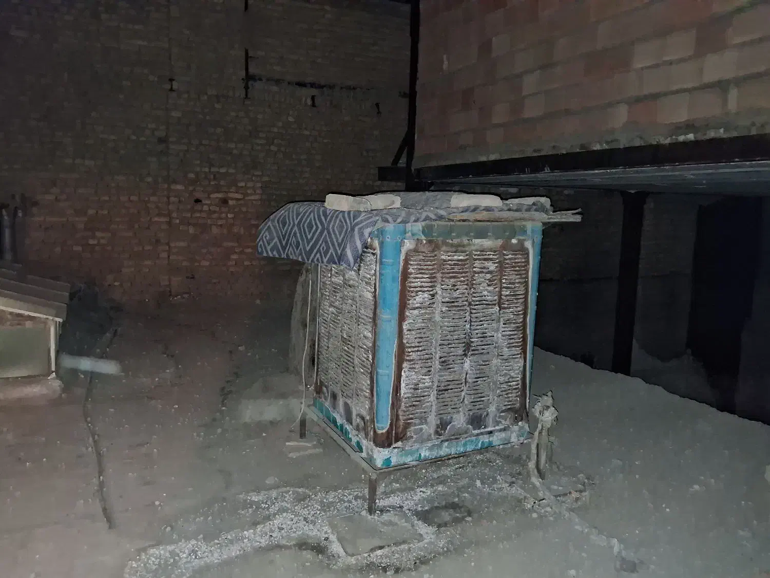 کولر آبی|کولر آبی|پاکدشت, پاکدشت (مامازند)|دیوار