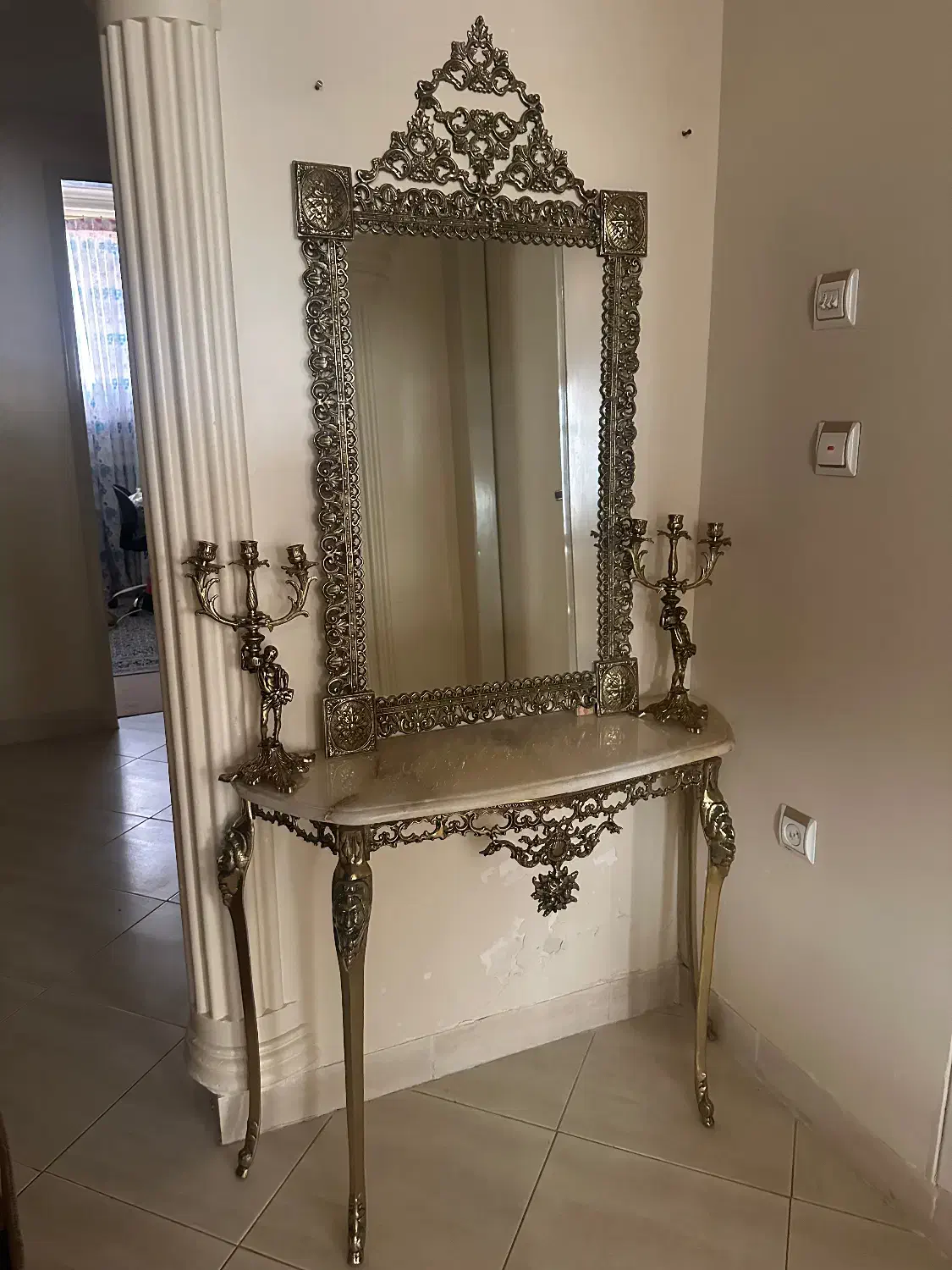 آینه شمدون|آینه|شاهرود, |دیوار