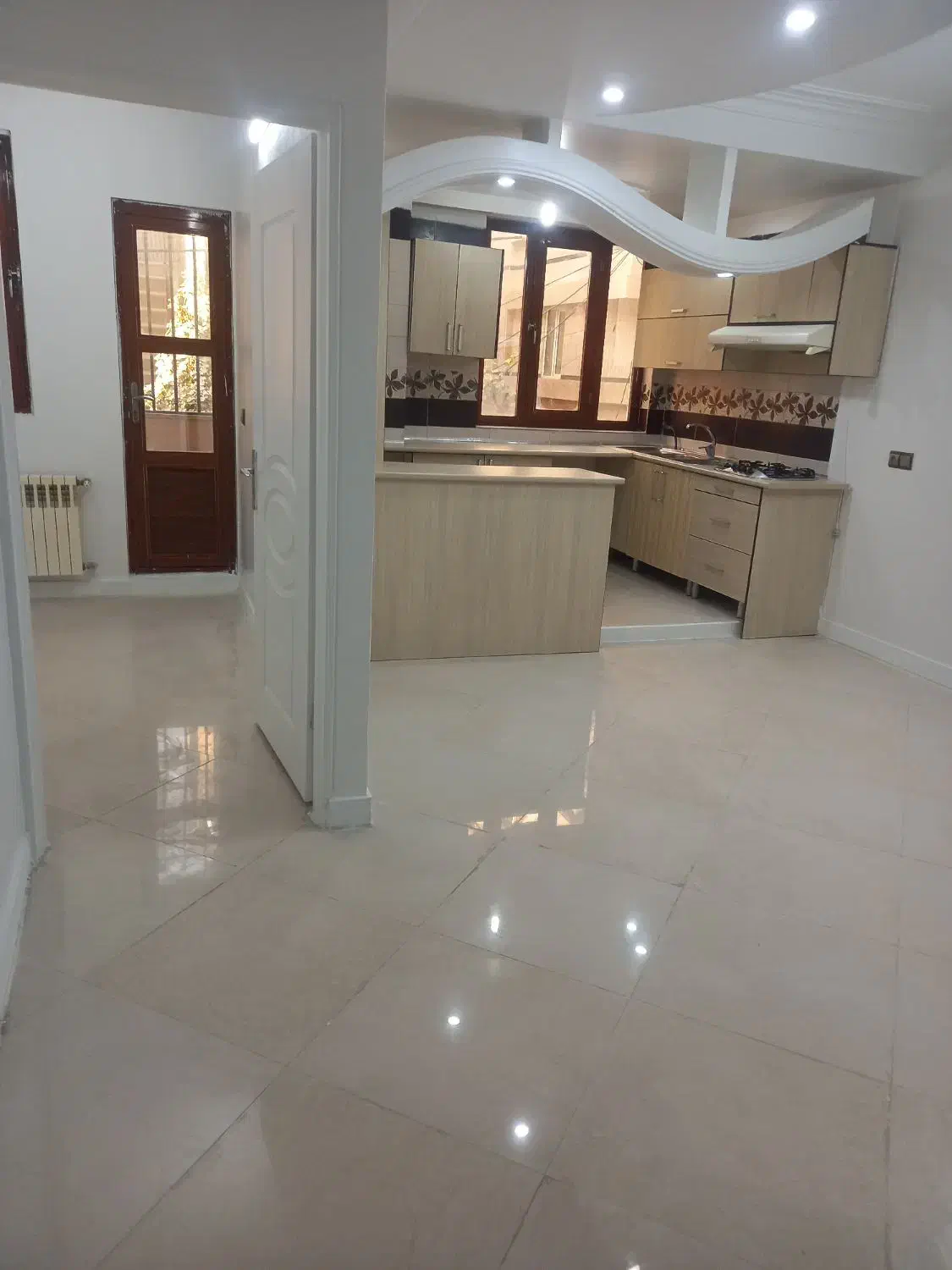 اجاره یک واحد آپارتمان خوش نقشه بالوکیشن خوب