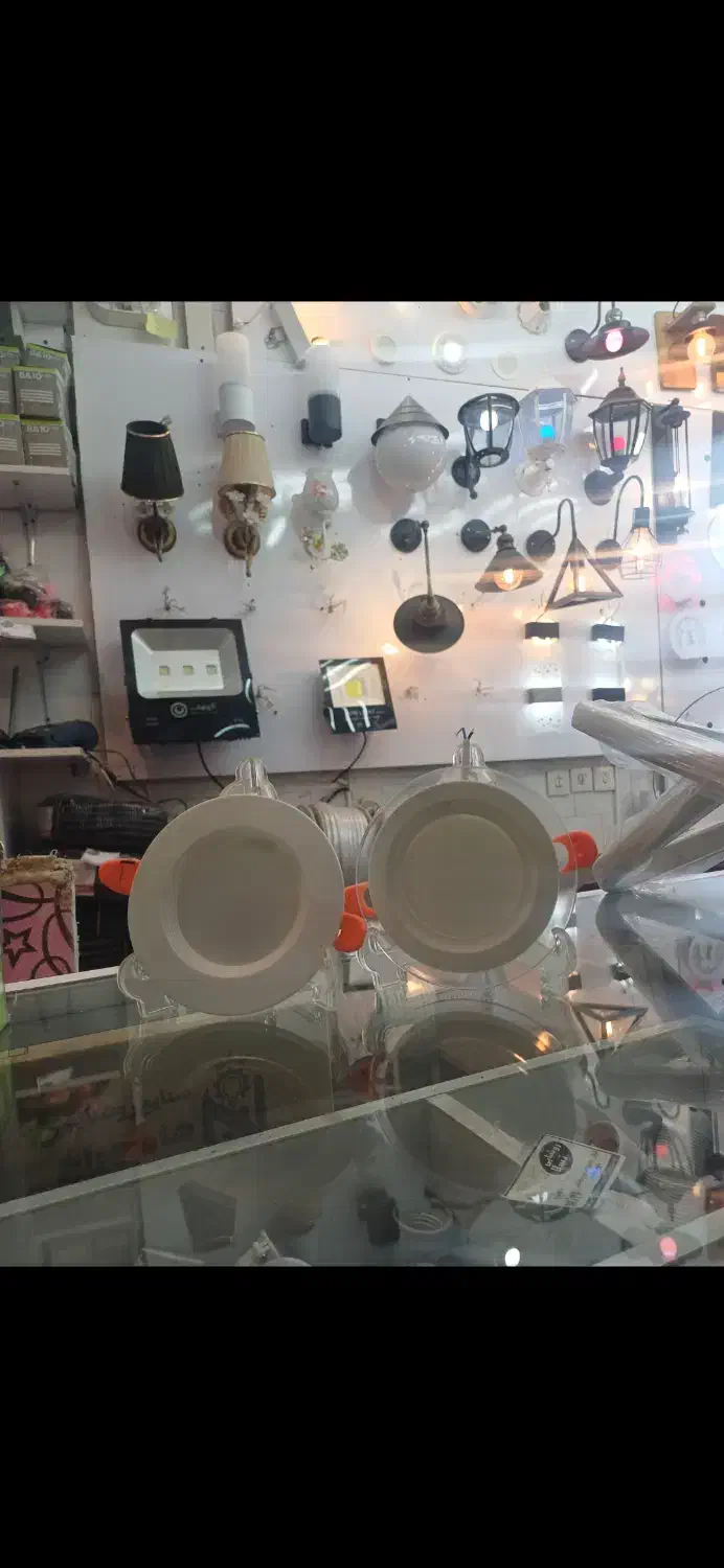 پنل و هالوژن ۷ وات|لامپ و چراغ|شهرکرد, |دیوار