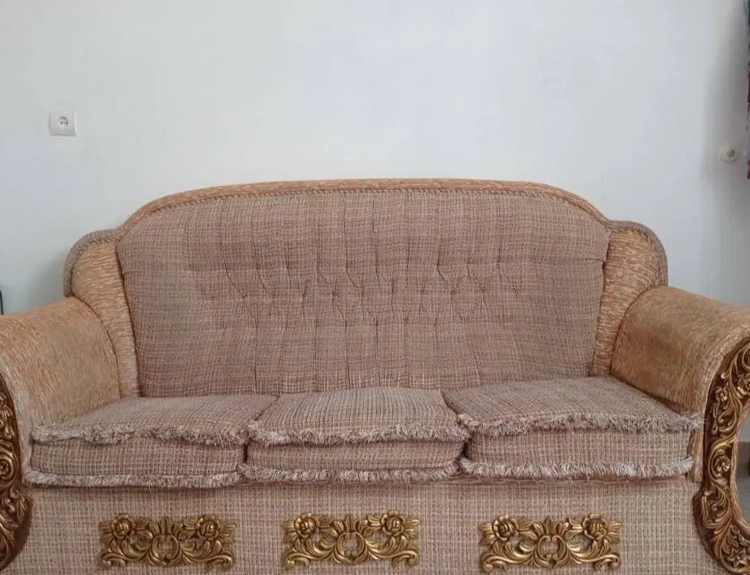 مبل ۹نفره تمیز و محکم با میز کامپیوتر|مبلمان خانگی و میز عسلی|مرودشت, فرهنگ|دیوار