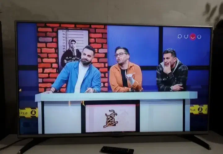 تلویزیون ال ای دی 49اینچ ال جی درحدنو|تلویزیون و پروژکتور|قم, آزادگان|دیوار