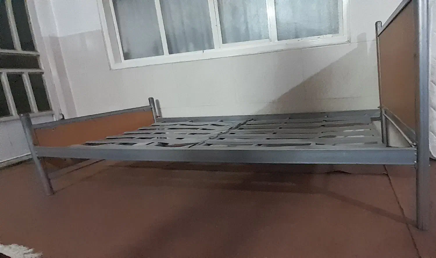 لوازم خانه|تخت و صندلی بچه|یزد, |دیوار