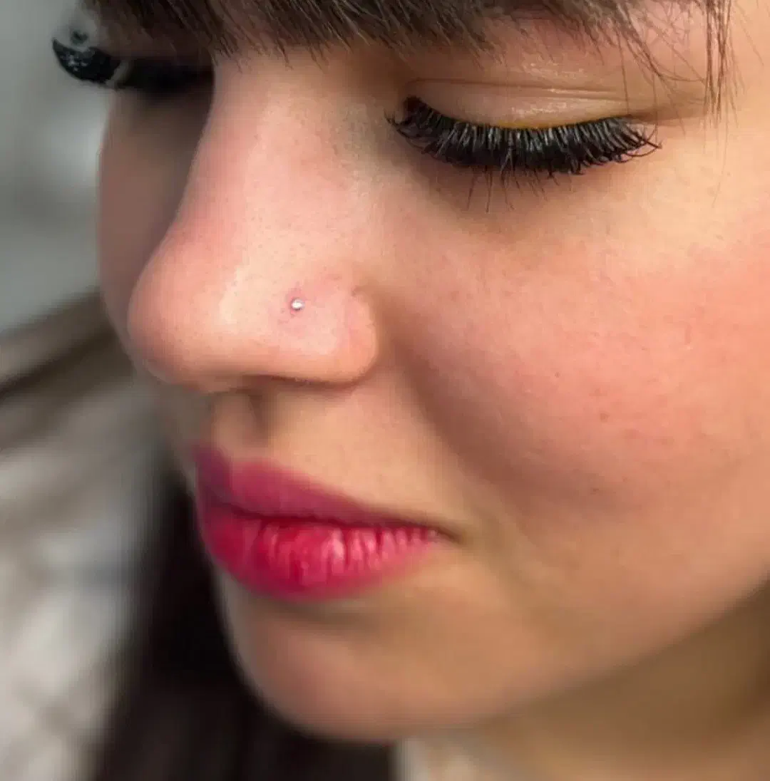 انجام خدمات تخصصی پیرسینگ|خدمات آرایشگری و زیبایی|نجفآباد, منتظری شمالی|دیوار