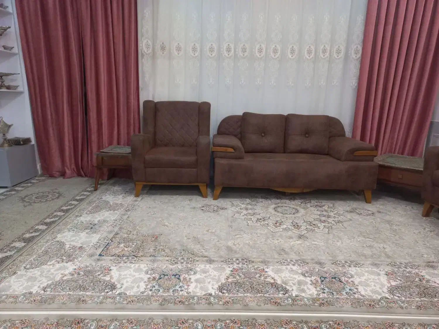 مبل ۸ نفره به همراه میز در حد نو|مبلمان خانگی و میز عسلی|تربت‌حیدریه, شهرک ولیعصر|دیوار