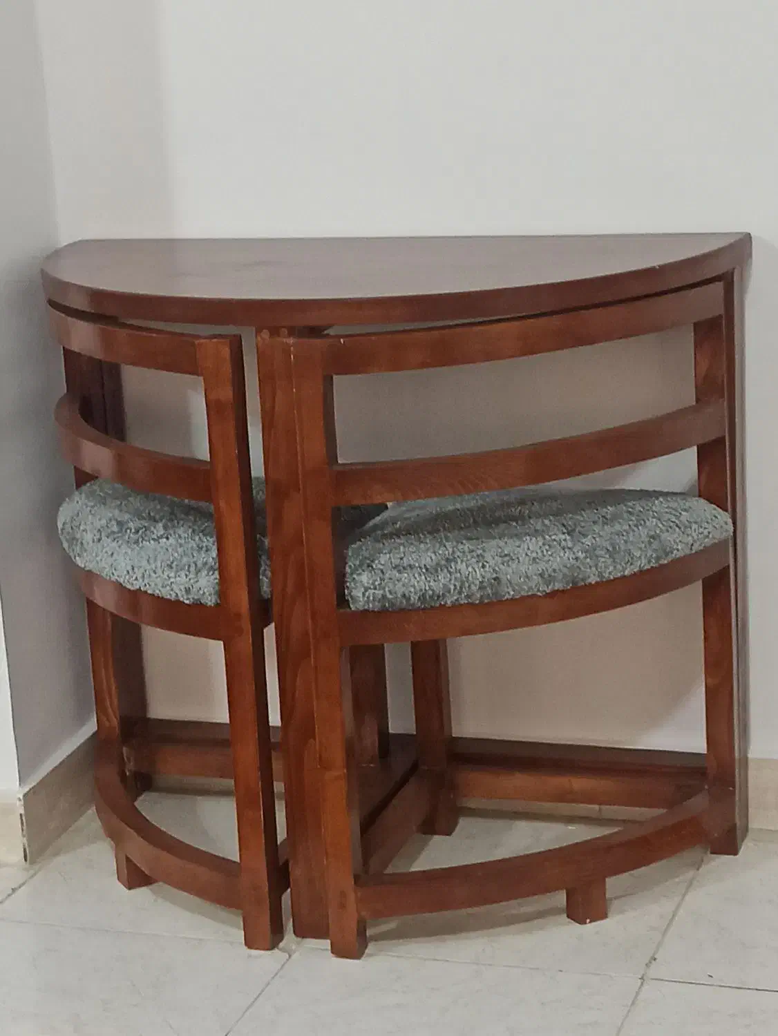 میز قهوه خوری|میز و صندلی غذاخوری|رشت, پاره بیجار|دیوار