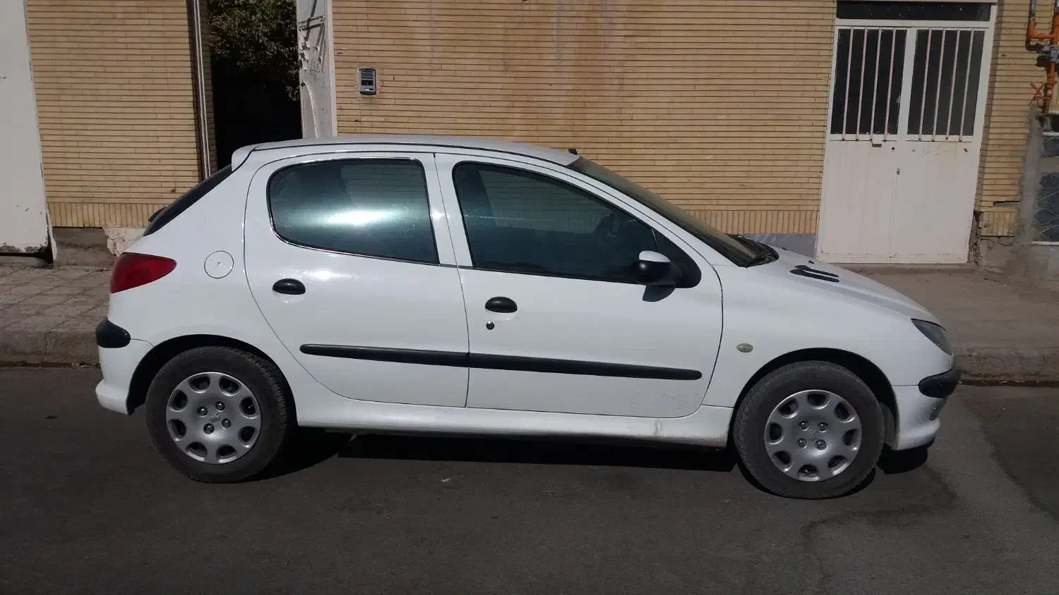 206تیپ5 مدل94|خودرو سواری و وانت|زاهدان, |دیوار