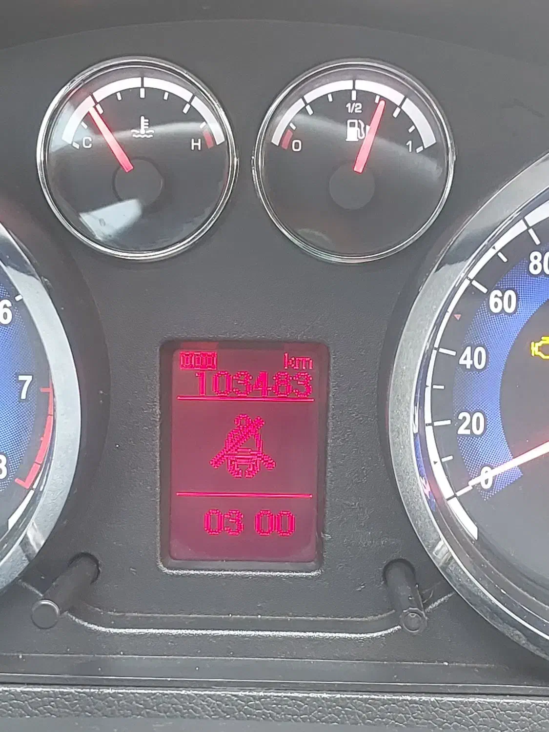 دنا۱۴۰۰|خودرو سواری و وانت|قزوین, |دیوار