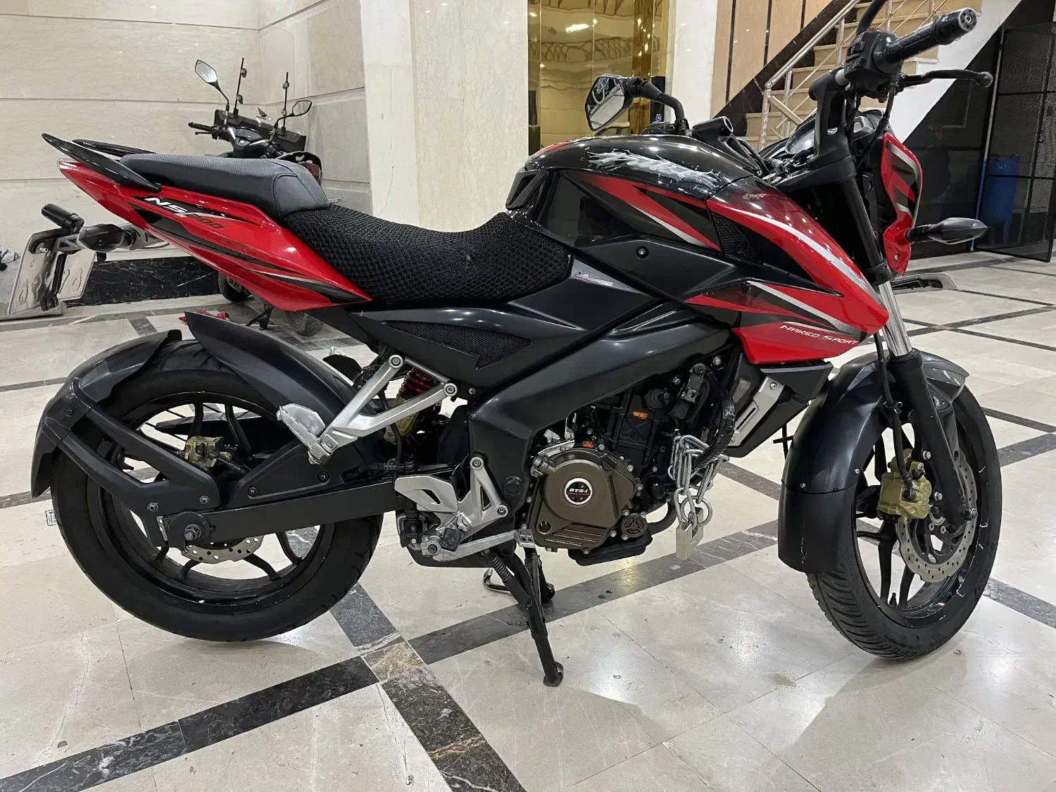 ان اس ۲۰۰ مدل ۹۵ ns200|موتورسیکلت|آفتاب, |دیوار