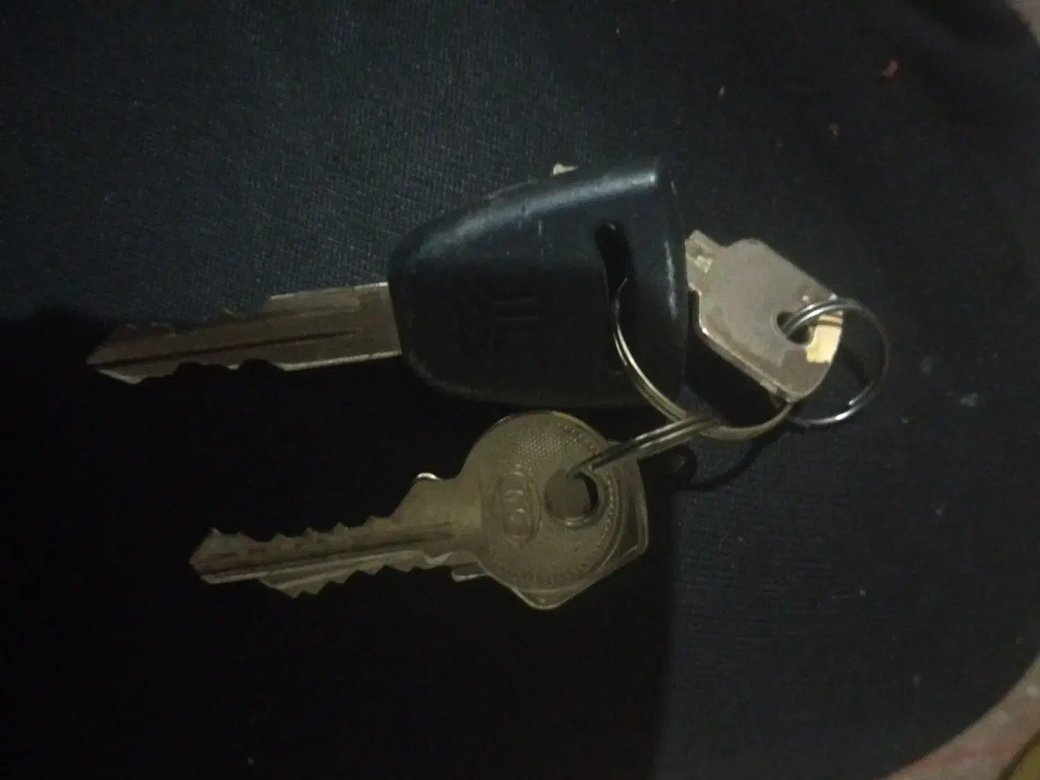 سوئیچ ماشین پیدا کردم|اشیا|تهران, قیام|دیوار