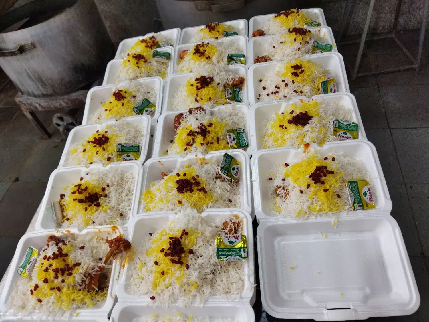 غذای پرسنلی|خدمات پذیرایی، مراسم|قم, باغ کرباسی|دیوار