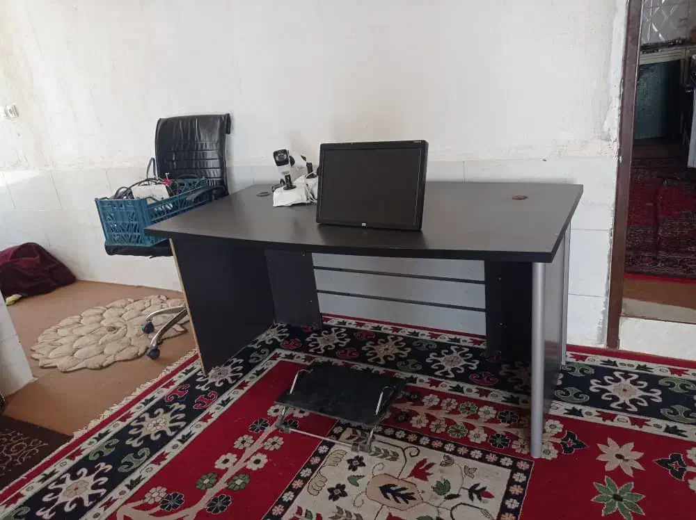 میز صندلی|صندلی و نیمکت|فیروزآباد (فارس), |دیوار