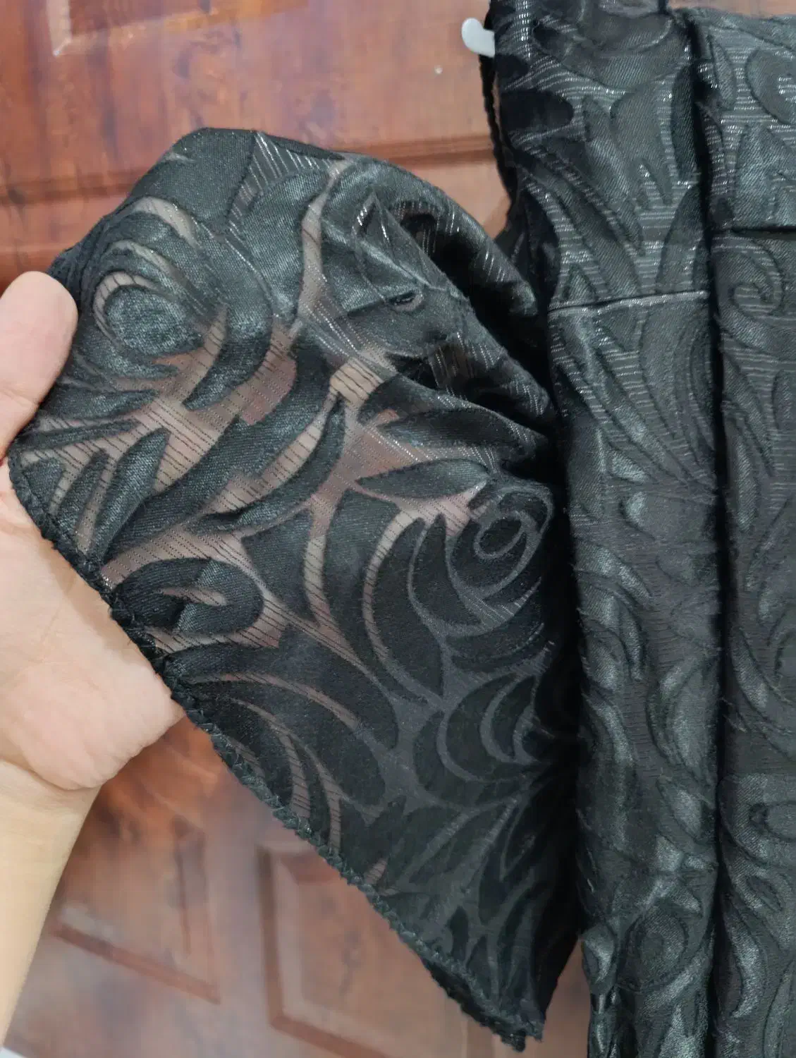 چادر|لباس|تربت جام, شهید غلام زاده|دیوار