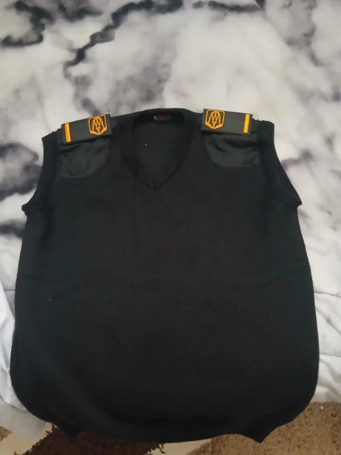 فروش پیراهن و پلیور نگهبانی بیمارستان|لباس|نیشابور, بیمارستان عطار نیشابوری|دیوار