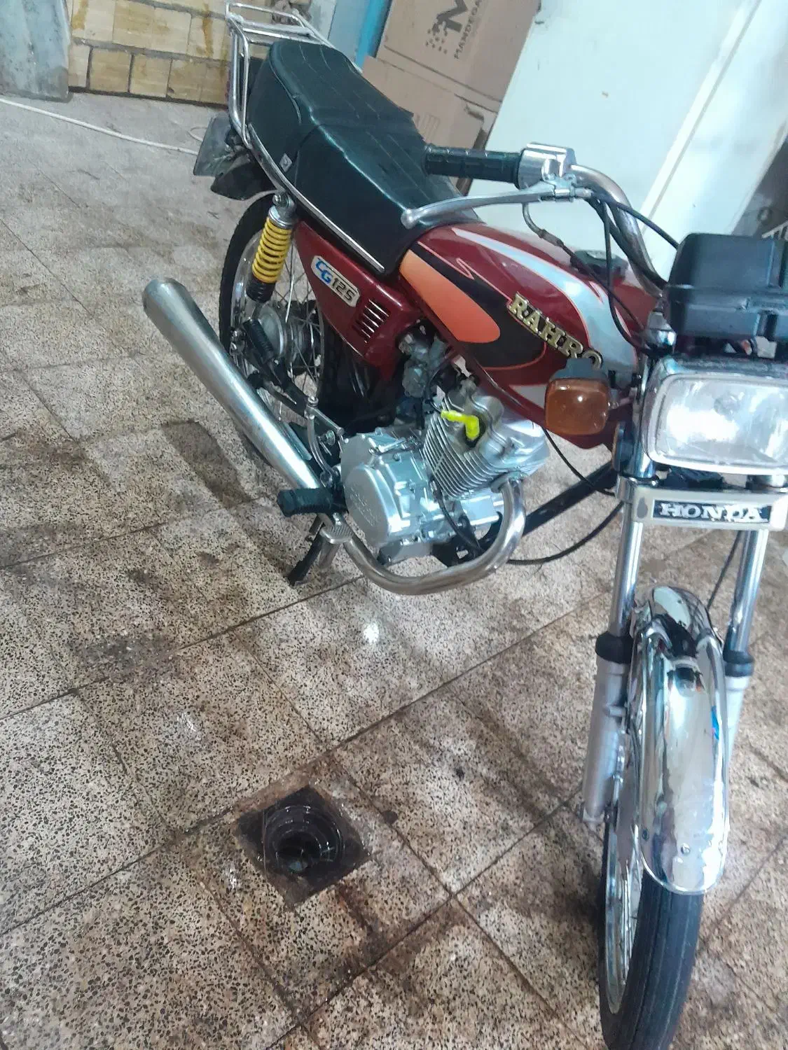 هندا ۱۵۰|موتورسیکلت|رباط‌کریم, رباط‌کریم|دیوار